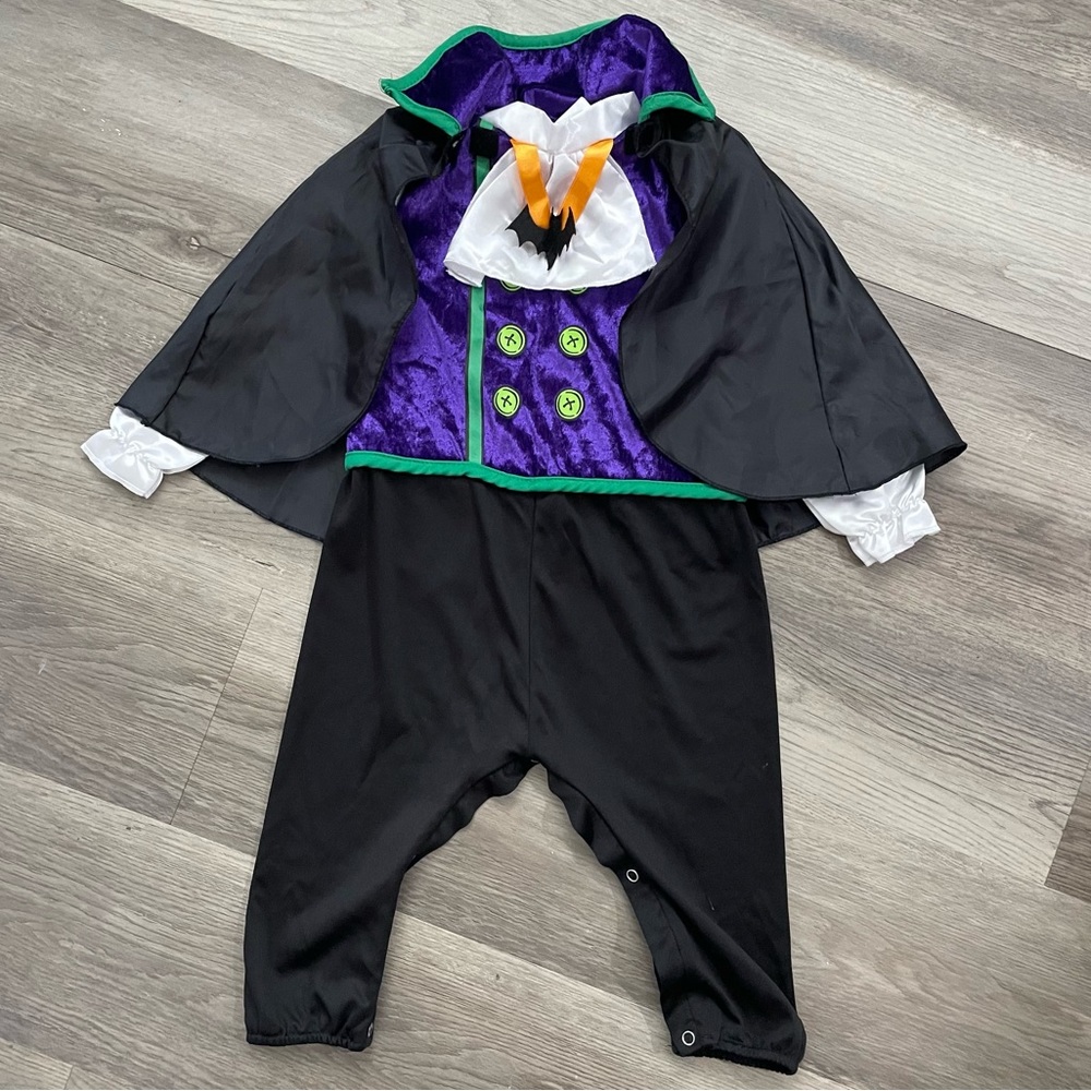 SOLD!! Baby Vampire Costume
